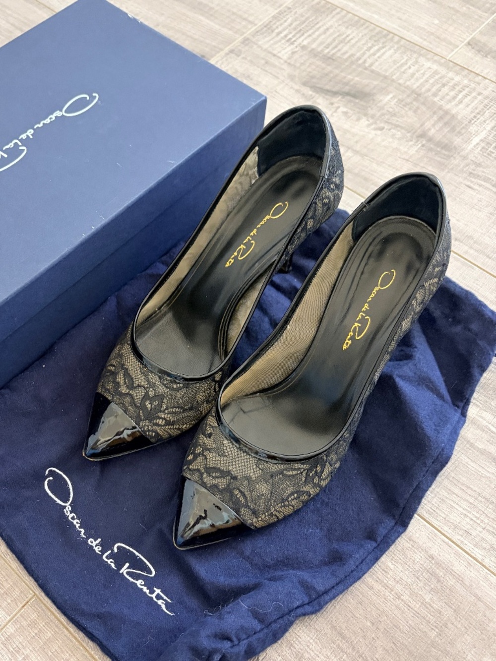 Oscar de la Renta Black Lace Heels, Size 8 (39)